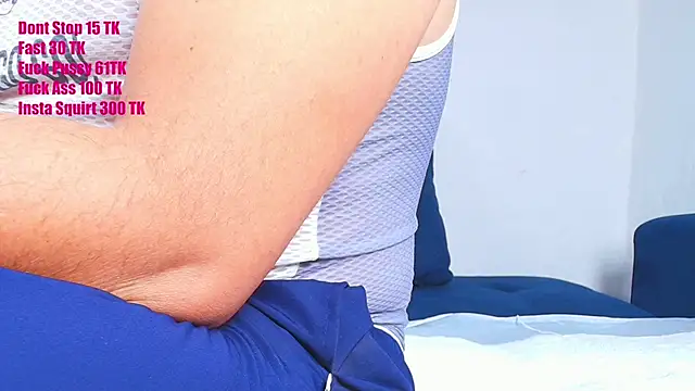 Snapshot of couplelove543 chatting on October 13, 2025, 6:41 pm couplelove543 online show from October 13, 2025, 6:41 pm