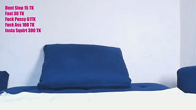 Snapshot of couplelove543 chatting on October 16, 2025, 2:07 pm couplelove543 online show from October 16, 2025, 2:07 pm