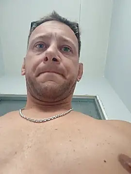 Alessio1987 online show from August 4, 2026, 12:19 pm