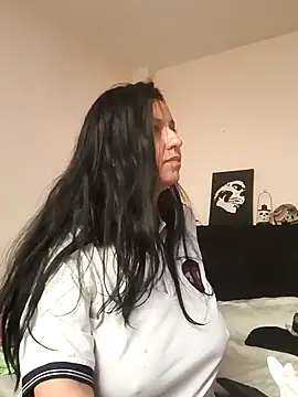 Snapshot of holydeath_1 chatting on October 7, 2025, 2:47 pm holydeath 1 online show from October 7, 2025, 2:47 pm