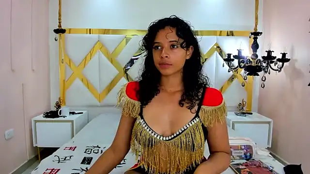 Snapshot of Sweet_Lucyy chatting on October 11, 2025, 4:44 am Sweet Lucyy online show from October 11, 2025, 4:44 am