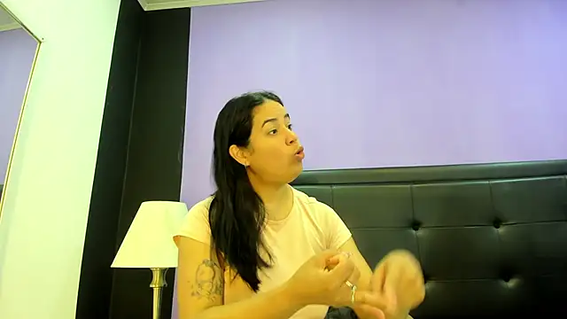 GreciaFox1 online show from June 19, 2026, 2:10 pm