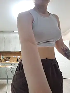 RianaRey online show from June 16, 2026, 5:59 pm