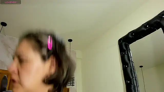 Snapshot of Luciifeer_ chatting on September 30, 2025, 6:35 pm Luciifeer  online show from September 30, 2025, 6:35 pm