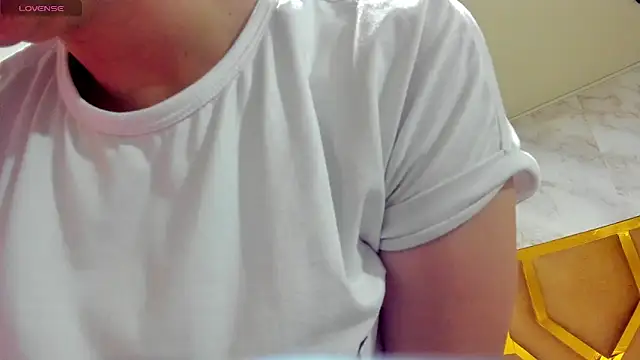 Snapshot of Luciifeer_ chatting on October 26, 2025, 6:36 pm Luciifeer  online show from October 26, 2025, 6:36 pm