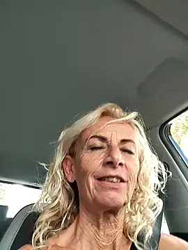 Snapshot of clarabell4 chatting on September 23, 2025, 12:41 pm clarabell4 online show from September 23, 2025, 12:41 pm