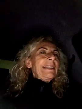 Snapshot of clarabell4 chatting on September 29, 2025, 6:46 pm clarabell4 online show from September 29, 2025, 6:46 pm