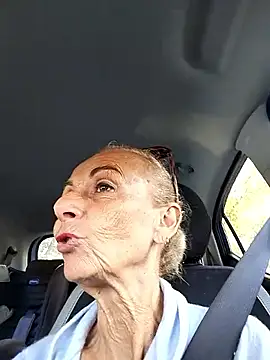 Snapshot of clarabell4 chatting on October 13, 2025, 6:57 am clarabell4 online show from October 13, 2025, 6:57 am