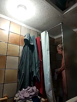 Snapshot of clarabell4 chatting on October 16, 2025, 5:30 am clarabell4 online show from October 16, 2025, 5:30 am