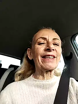 clarabell4 online show from February 16, 2026, 7:48 am