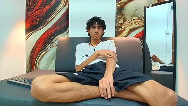 Snapshot of simondwayne chatting on March 19, 2026, 7:29 pm simondwayne online show from March 19, 2026, 7:29 pm