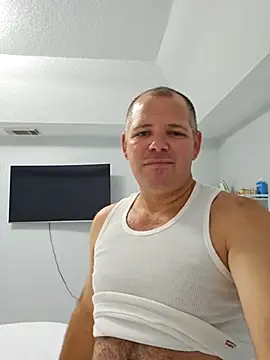 Snapshot of cubanitofeliz40 chatting on March 31, 2026, 1:11 pm cubanitofeliz40 online show from March 31, 2026, 1:11 pm