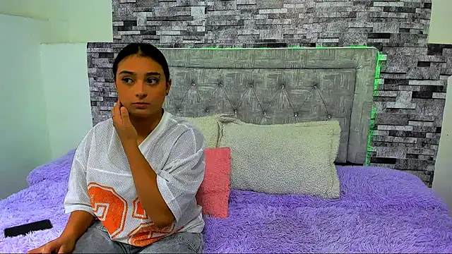 Snapshot of nicolexxaleja chatting on September 22, 2025, 8:11 pm nicolexxaleja online show from September 22, 2025, 8:11 pm