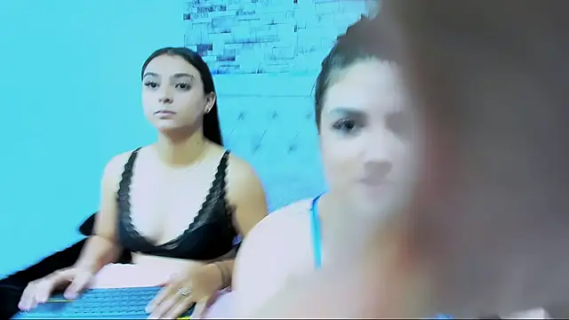 Snapshot of nicolexxaleja chatting on October 19, 2025, 5:02 pm nicolexxaleja online show from October 19, 2025, 5:02 pm