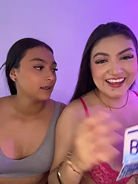 nicolexxaleja online show from May 13, 2026, 3:42 pm