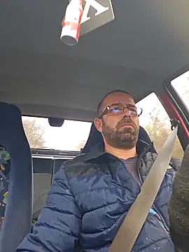 Snapshot of Thomas043 chatting on November 29, 2025, 11:02 am Thomas043 online show from November 29, 2025, 11:02 am