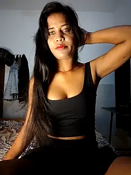 Snapshot of cute_radhikaa chatting on October 22, 2025, 6:02 am cute radhikaa online show from October 22, 2025, 6:02 am