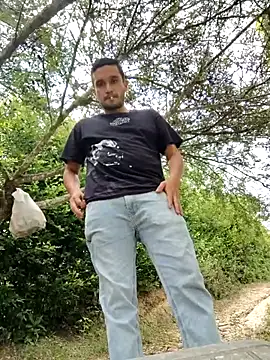 Snapshot of DOEBUY66 chatting on September 23, 2025, 7:28 pm DOEBUY66 online show from September 23, 2025, 7:28 pm