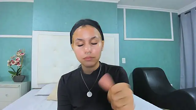 ania gomez online show from December 18, 2025, 9:10 pm