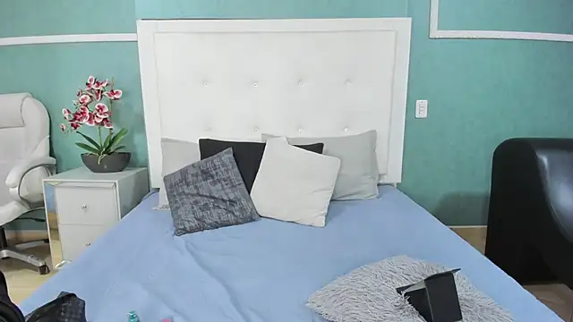 ania gomez online show from February 2, 2026, 8:07 pm