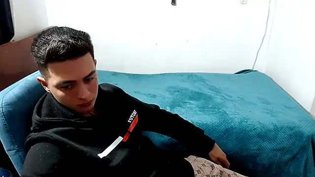 santii ss online show from October 2, 2025, 1:34 am