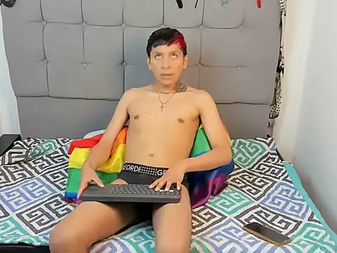 jake hott1 online show from September 29, 2025, 12:54 pm