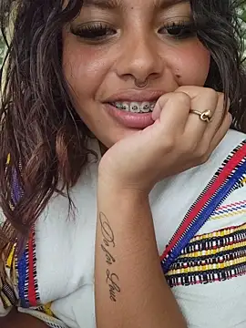 Yessica Lopezz online show from May 31, 2026, 6:09 pm