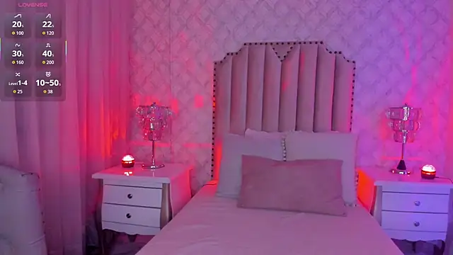 Snapshot of Yourwishisme_val chatting on October 6, 2025, 3:48 am Yourwishisme val online show from October 6, 2025, 3:48 am