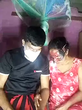 Snapshot of boosypussy chatting on November 5, 2025, 3:23 pm boosypussy online show from November 5, 2025, 3:23 pm