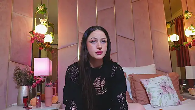 Snapshot of LucyLextonX chatting on March 14, 2026, 4:23 pm LucyLextonX online show from March 14, 2026, 4:23 pm