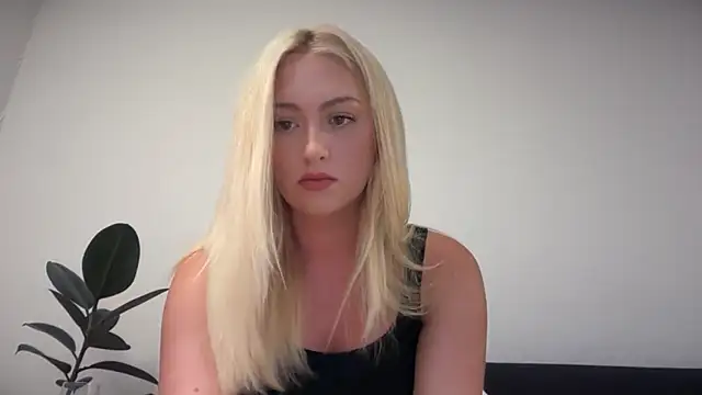Kitty Swetty online show from July 24, 2026, 8:07 pm