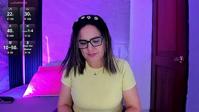 Agatha Pleasure online show from March 4, 2026, 12:00 pm