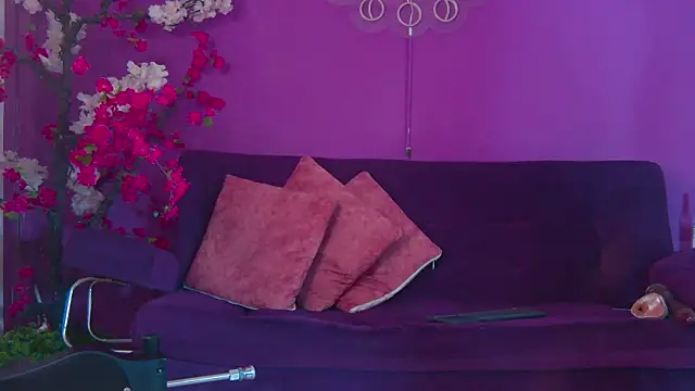 Daliana Gounbolt online show from August 1, 2026, 11:53 am