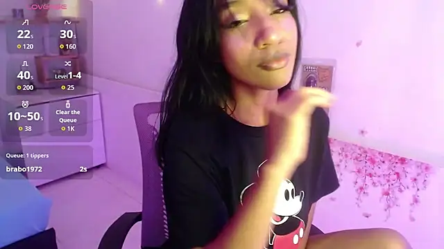 Snapshot of LeilaEbony chatting on September 8, 2025, 2:27 pm LeilaEbony online show from September 8, 2025, 2:27 pm