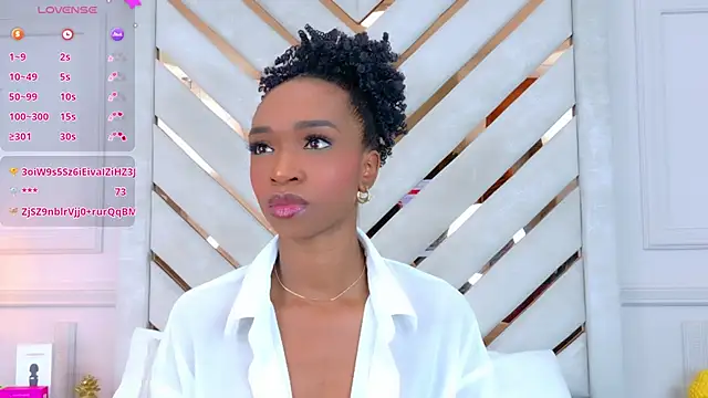 Snapshot of Agatha-Adams chatting on October 17, 2025, 2:19 pm Agatha-Adams online show from October 17, 2025, 2:19 pm