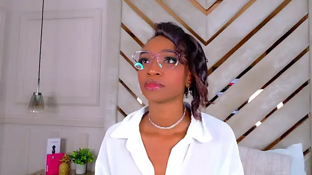 Agatha-Adams online show from November 1, 2025, 3:14 pm