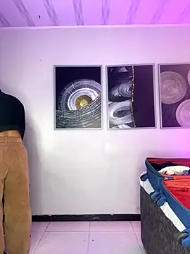 ElisaPeters online show from October 14, 2025, 4:35 am