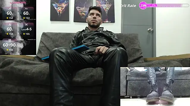 Snapshot of mackdaniels chatting on October 28, 2025, 12:14 am mackdaniels online show from October 28, 2025, 12:14 am