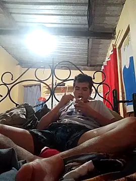 Snapshot of Ortiz3404 chatting on October 24, 2025, 11:01 pm Ortiz3404 online show from October 24, 2025, 11:01 pm