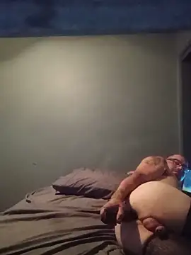 Crossedsissy online show from June 17, 2026, 6:49 am