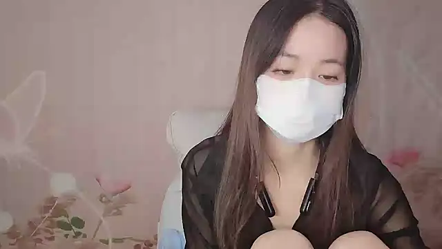 Lele-Baby online show from December 17, 2025, 3:01 am