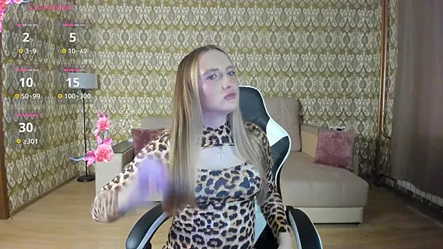 Vi Luxy online show from May 13, 2026, 1:25 am