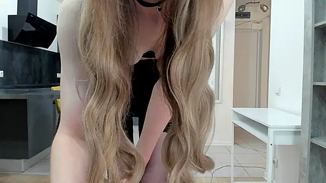 Kitty Player online show from May 31, 2026, 6:09 pm