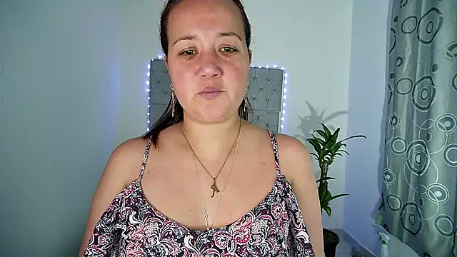 Snapshot of Gabrielajewel_ chatting on September 18, 2025, 9:06 pm Gabrielajewel  online show from September 18, 2025, 9:06 pm