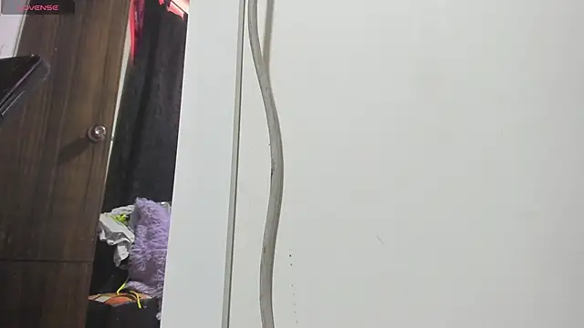 Snapshot of Clunita chatting on September 23, 2025, 8:34 pm Clunita online show from September 23, 2025, 8:34 pm