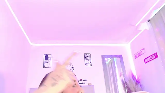 Snapshot of Anna_belly chatting on March 21, 2026, 12:43 pm Anna belly online show from March 21, 2026, 12:43 pm