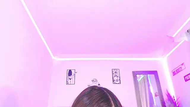 Snapshot of Anna_belly chatting on April 13, 2026, 12:21 pm Anna belly online show from April 13, 2026, 12:21 pm