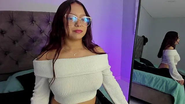 Snapshot of Missy_davis chatting on October 10, 2025, 8:52 pm Missy davis online show from October 10, 2025, 8:52 pm