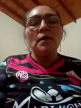 Kasandra 000 online show from May 4, 2026, 7:43 pm