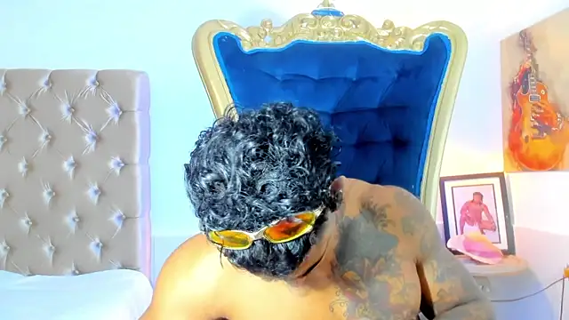 antonio  444 online show from May 4, 2026, 7:21 pm